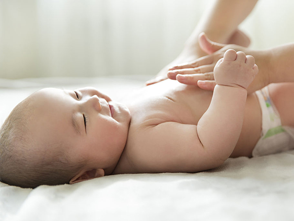 婴儿抚触，竟然如此重要？